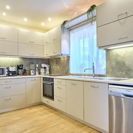Апартаменты Christina's House Alykes Potamou